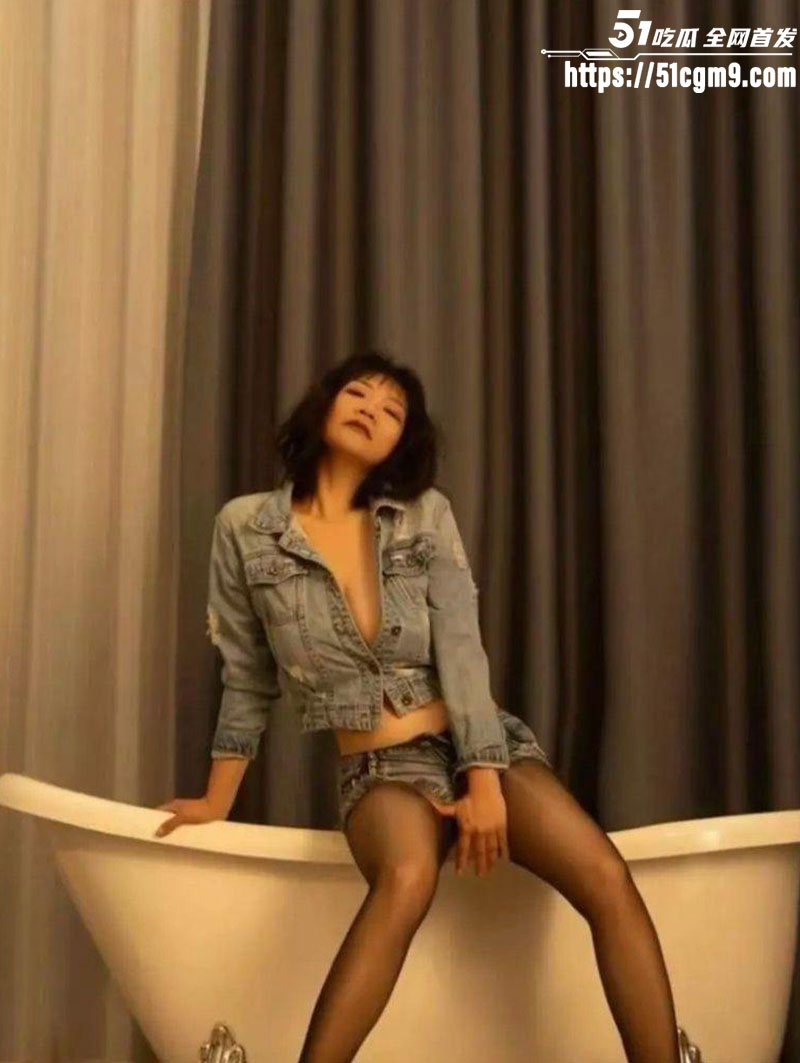 于丹 裸聊录屏3 于丹 裸聊录屏3