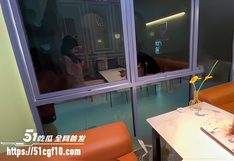 美腿尤物洛洛幻想屋咖啡厅狩猎 1 拷贝 美腿尤物洛洛幻想屋咖啡厅狩猎 1 拷贝