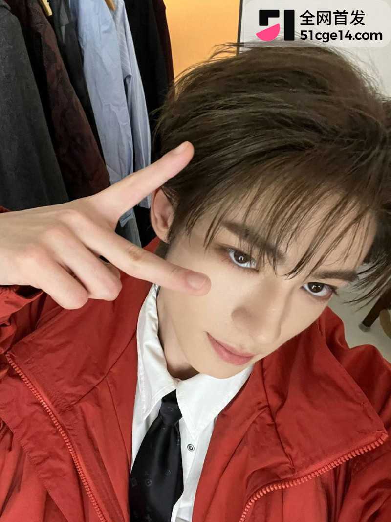 乐华旗下艺人奥利辟谣白翊汝恋情04 乐华旗下艺人奥利辟谣白翊汝恋情04