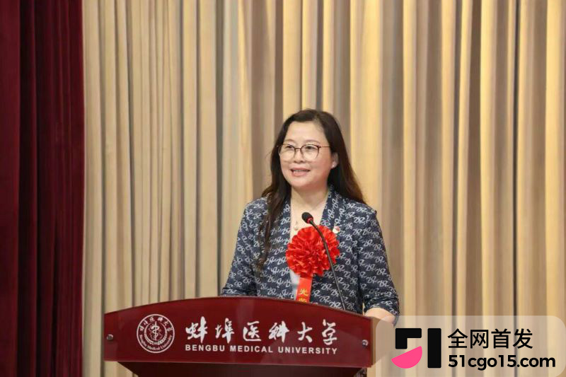 蚌医大一附院ICU护士长陈莲芳 6 蚌医大一附院ICU护士长陈莲芳 6