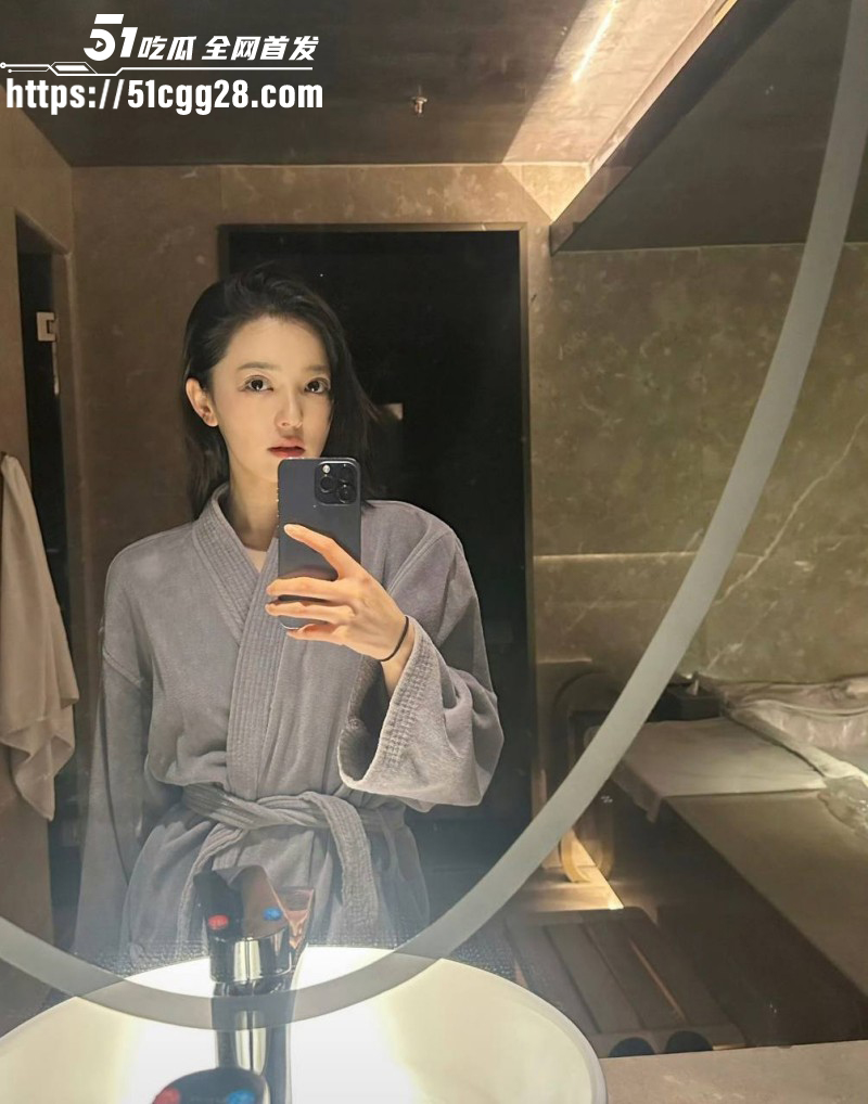 知名男演员展轩私下交往多个女友011 知名男演员展轩私下交往多个女友011