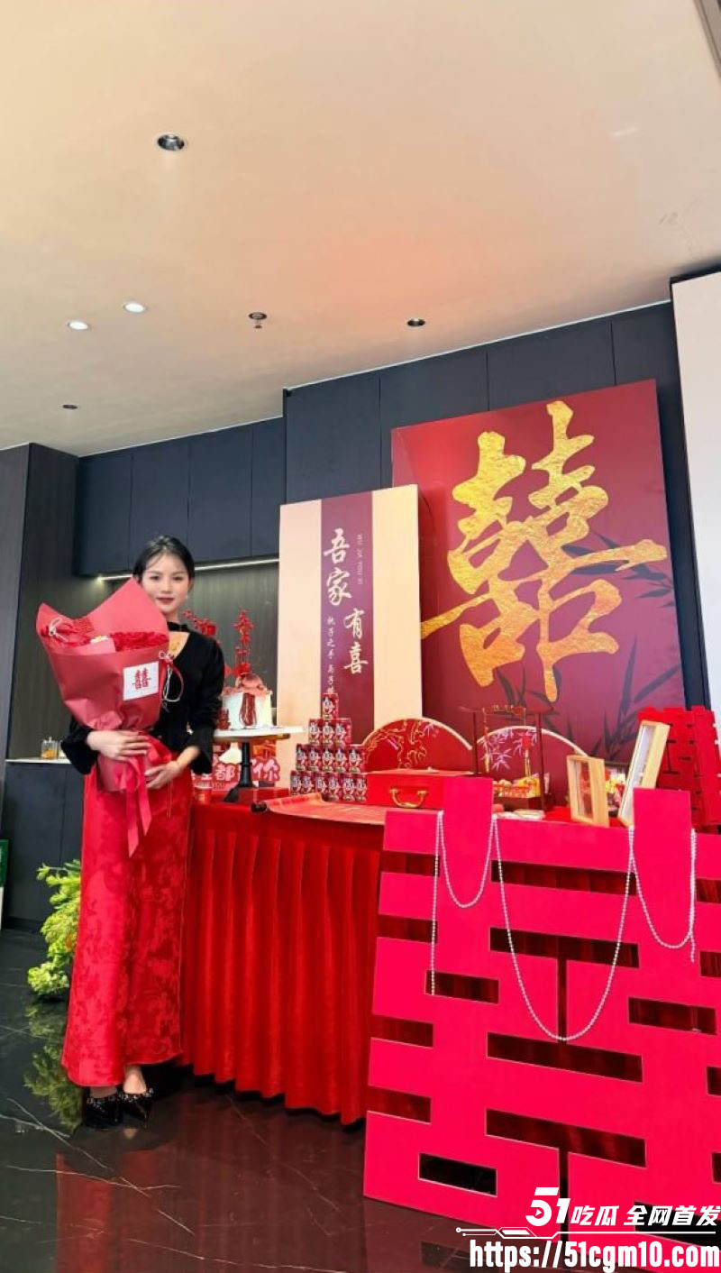 新娘手持结婚证做爱 5 新娘手持结婚证做爱 5