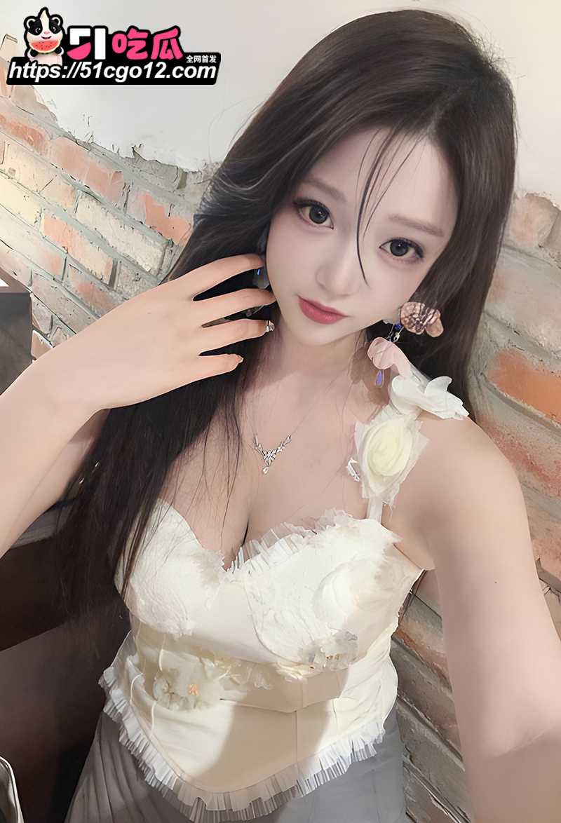郑州嫩妹主播约炮视频流出 1 拷贝 郑州嫩妹主播约炮视频流出 1 拷贝