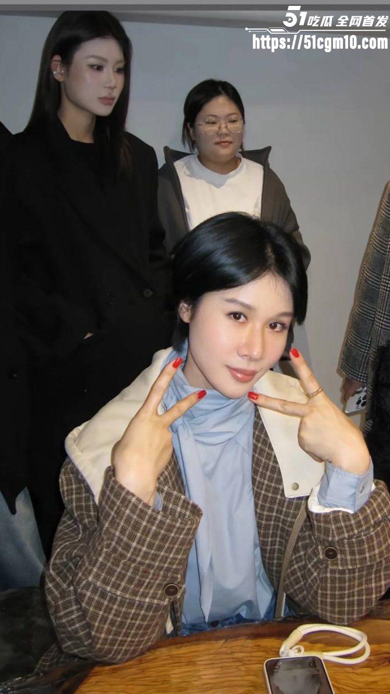 杭州四季青老板娘二姐怒撕小三4 杭州四季青老板娘二姐怒撕小三4