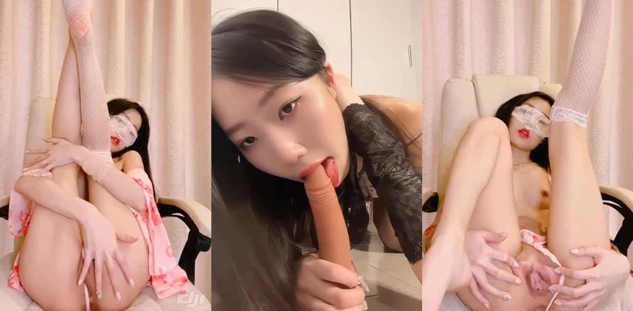 推特知名福利姬 八月未央 早期露脸首秀 妩媚裸舞掰唇自慰 紧致嫩穴白浆泛滥！