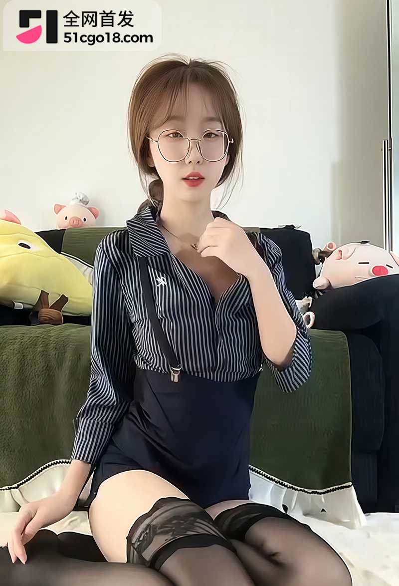 素人眼镜娘私拍 3 拷贝 素人眼镜娘私拍 3 拷贝