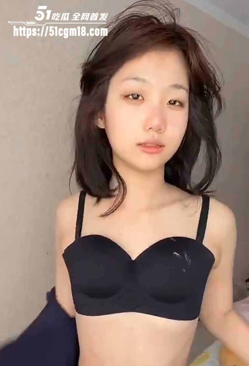 推特极品尤物高颜值福利姬少女居家露脸自拍流出4拷贝 推特极品尤物高颜值福利姬少女居家露脸自拍流出4拷贝