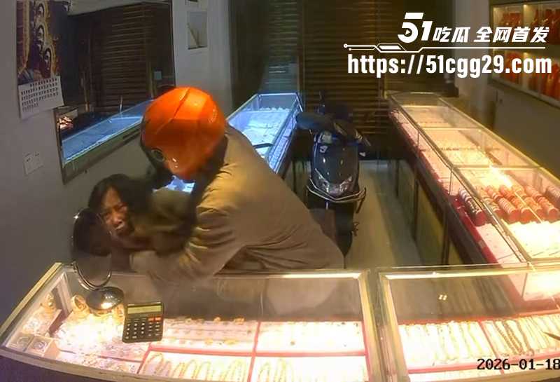 福建平潭依强金被抢劫监控视频流出 6 拷贝 福建平潭依强金被抢劫监控视频流出 6 拷贝