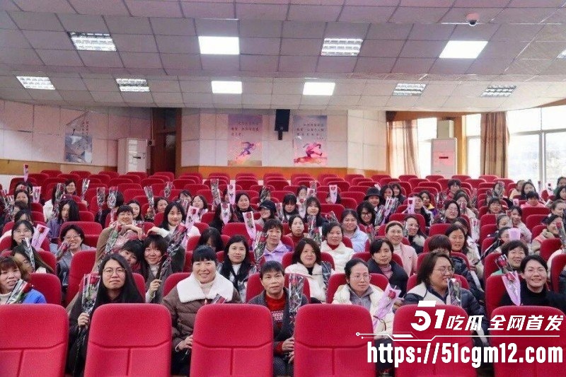湖南祁东职校95后女老师徐西婷下海卖片039 湖南祁东职校95后女老师徐西婷下海卖片039