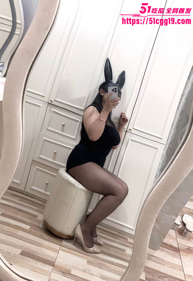 抖音巨乳网红娜比4 抖音巨乳网红娜比4