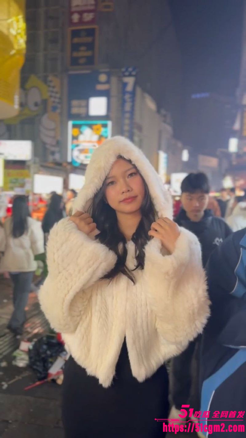 成都大学刘莎口交做爱视频曝光 2 成都大学刘莎口交做爱视频曝光 2