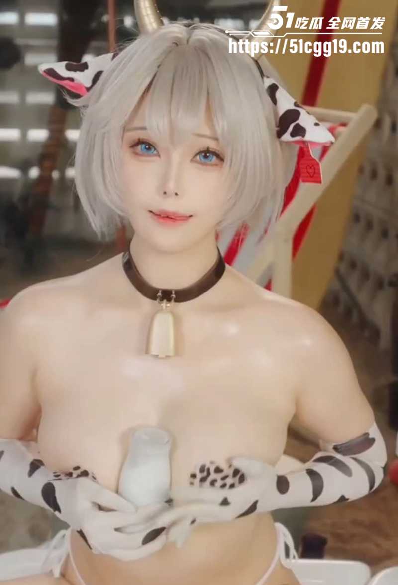 推特极品巨乳女神蜜汁猫裘奶牛比基尼诱惑写真视图流出7拷贝 推特极品巨乳女神蜜汁猫裘奶牛比基尼诱惑写真视图流出7拷贝