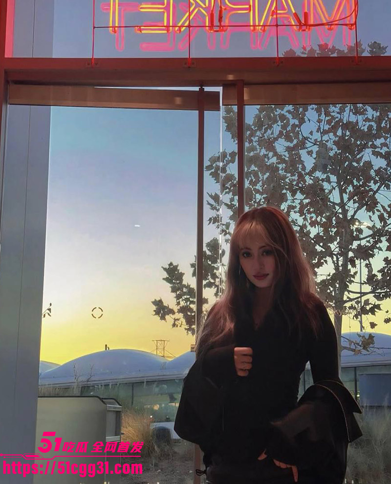 3 3