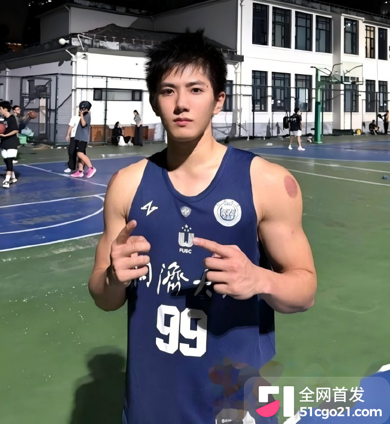 中南大学校草男神 高宇恒 被前任曝光 6