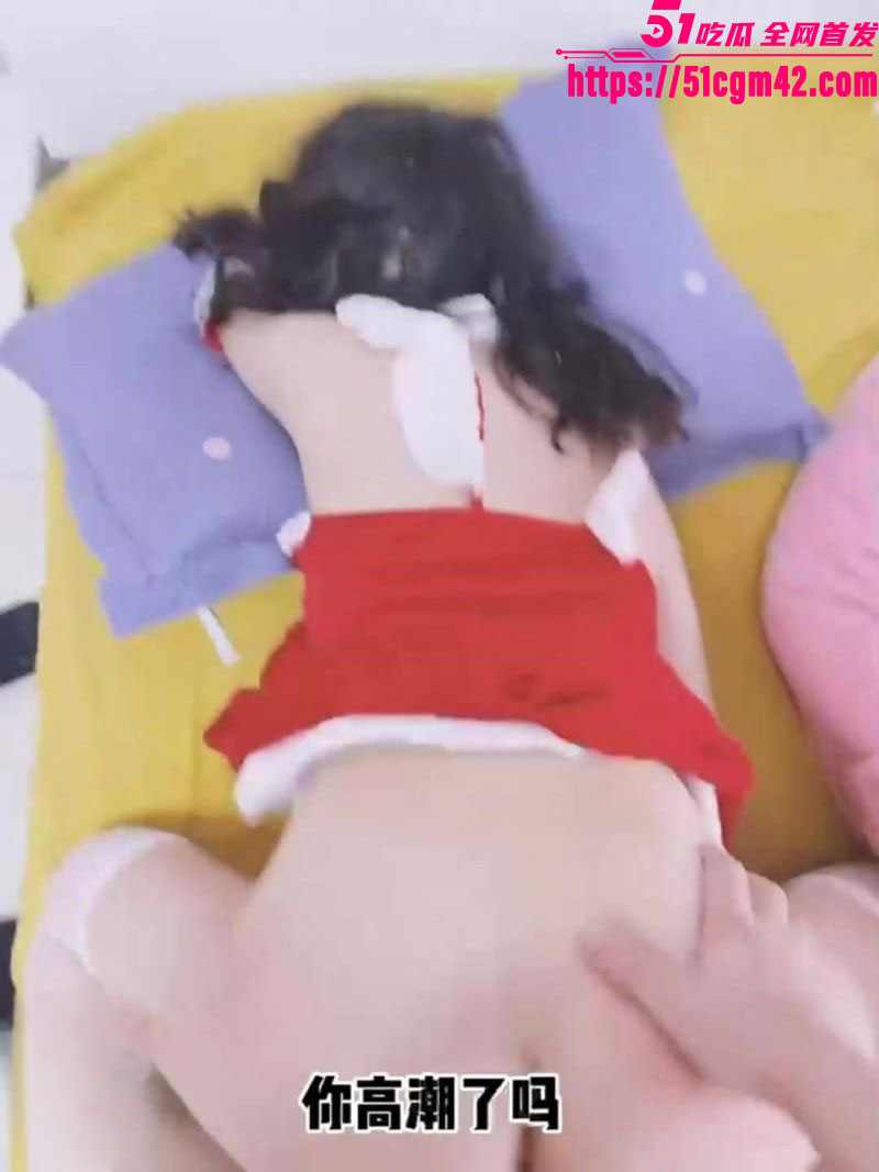 海角乱伦大神妹妹的第一次给了我 1 海角乱伦大神妹妹的第一次给了我 1