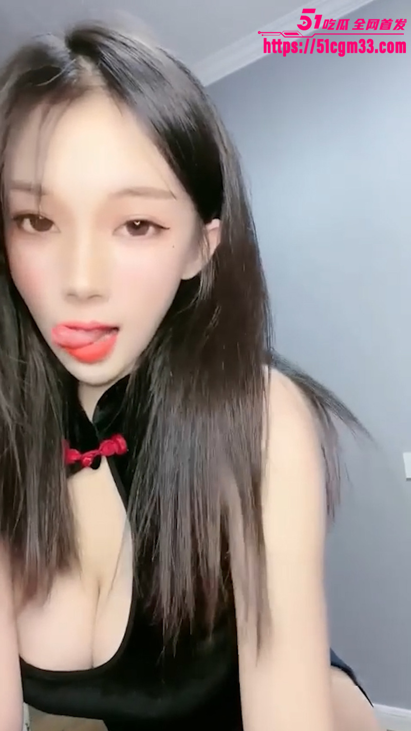 快手网红 小霜霜 露胸福利 3 快手网红 小霜霜 露胸福利 3