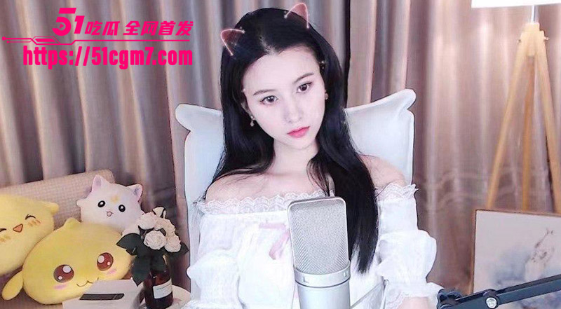 斗鱼女主播小殊与金主约炮2