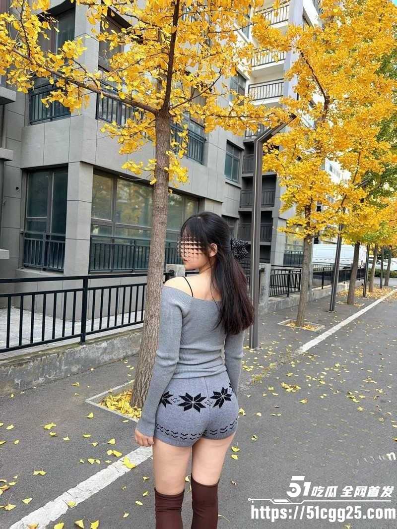 39岁大屁股妈妈暴操饥渴堂姐03 39岁大屁股妈妈暴操饥渴堂姐03