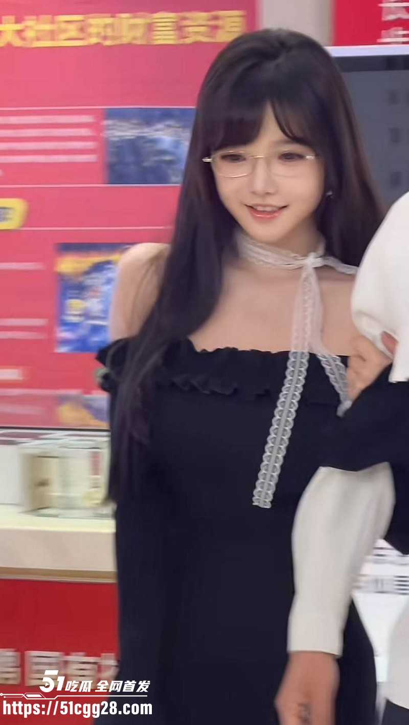 抖音网红糯美子早期下海自慰视频04 抖音网红糯美子早期下海自慰视频04