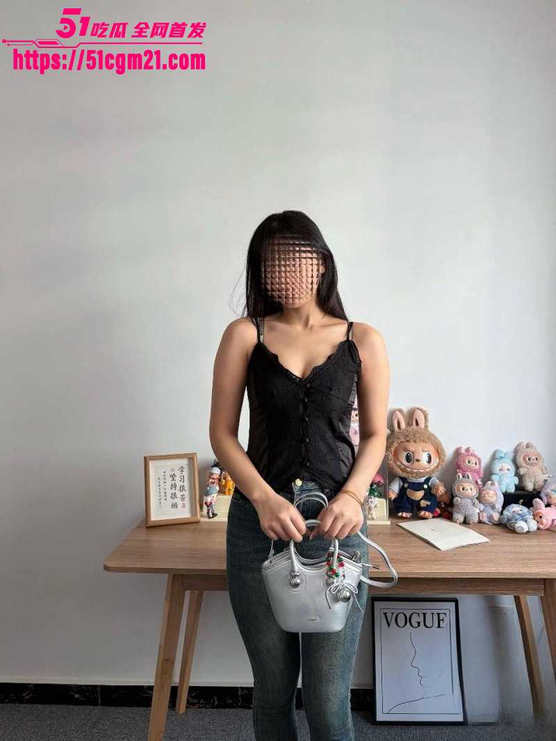 39岁妈妈和30岁堂姐与堂姐乱伦做爱01 39岁妈妈和30岁堂姐与堂姐乱伦做爱01