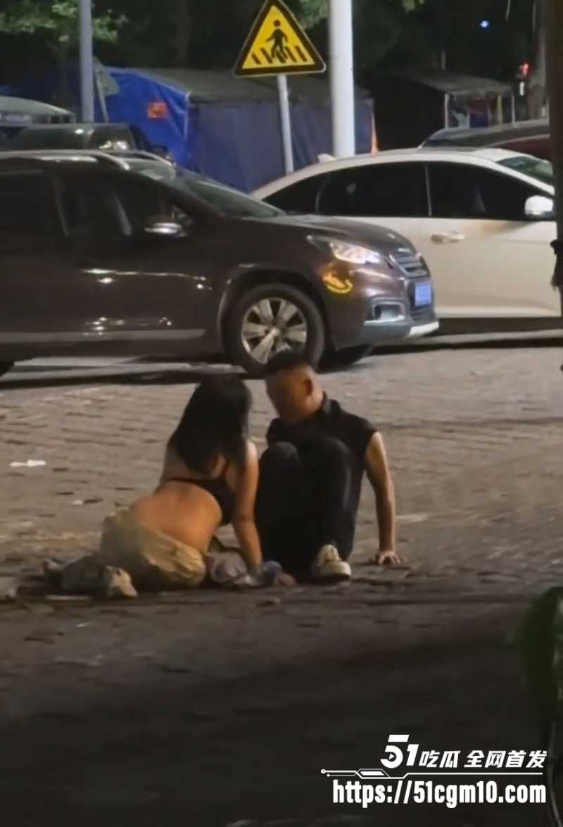 醉酒男女大街脱衣不雅视频流出 4 拷贝 醉酒男女大街脱衣不雅视频流出 4 拷贝