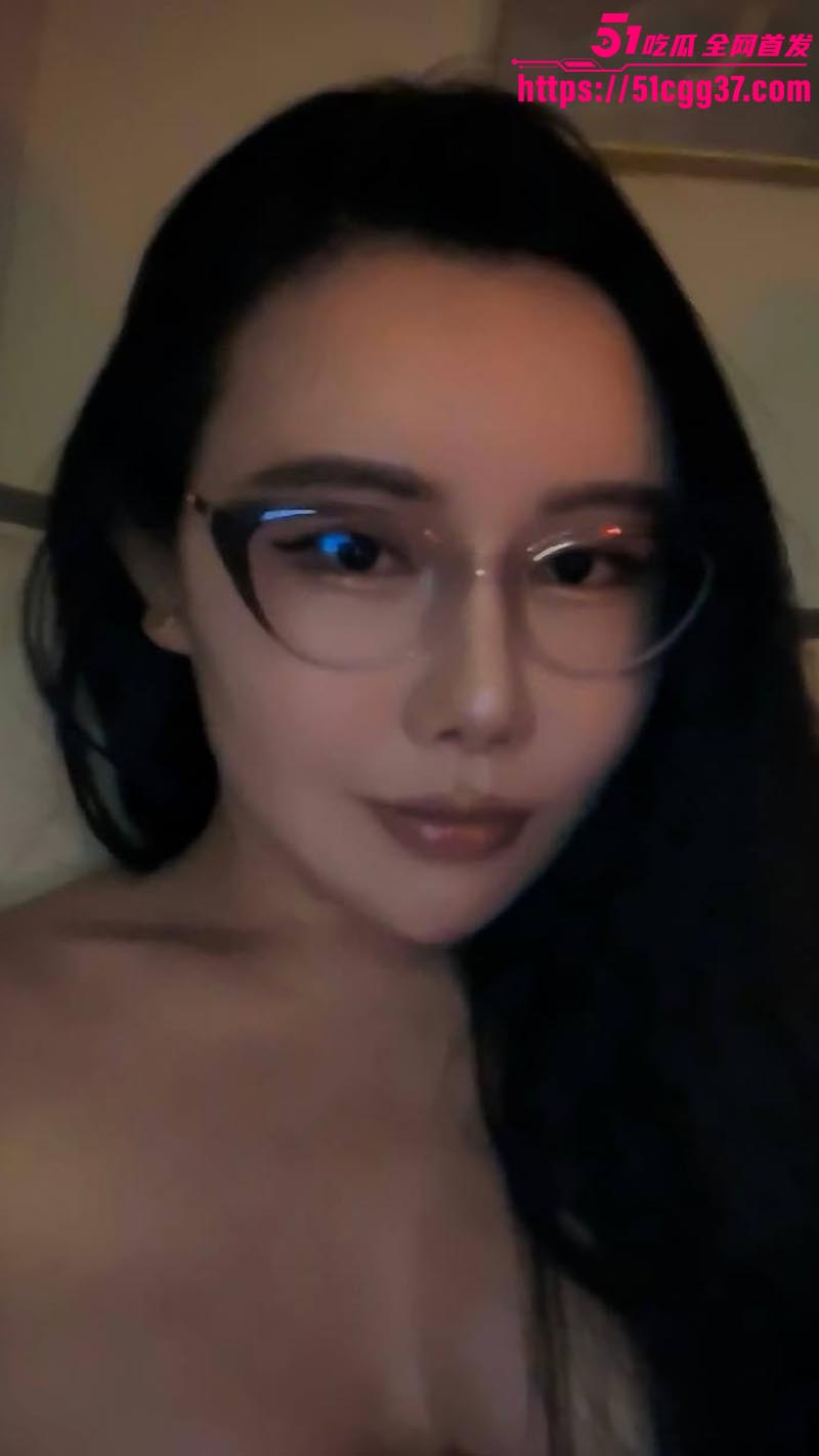 4 4