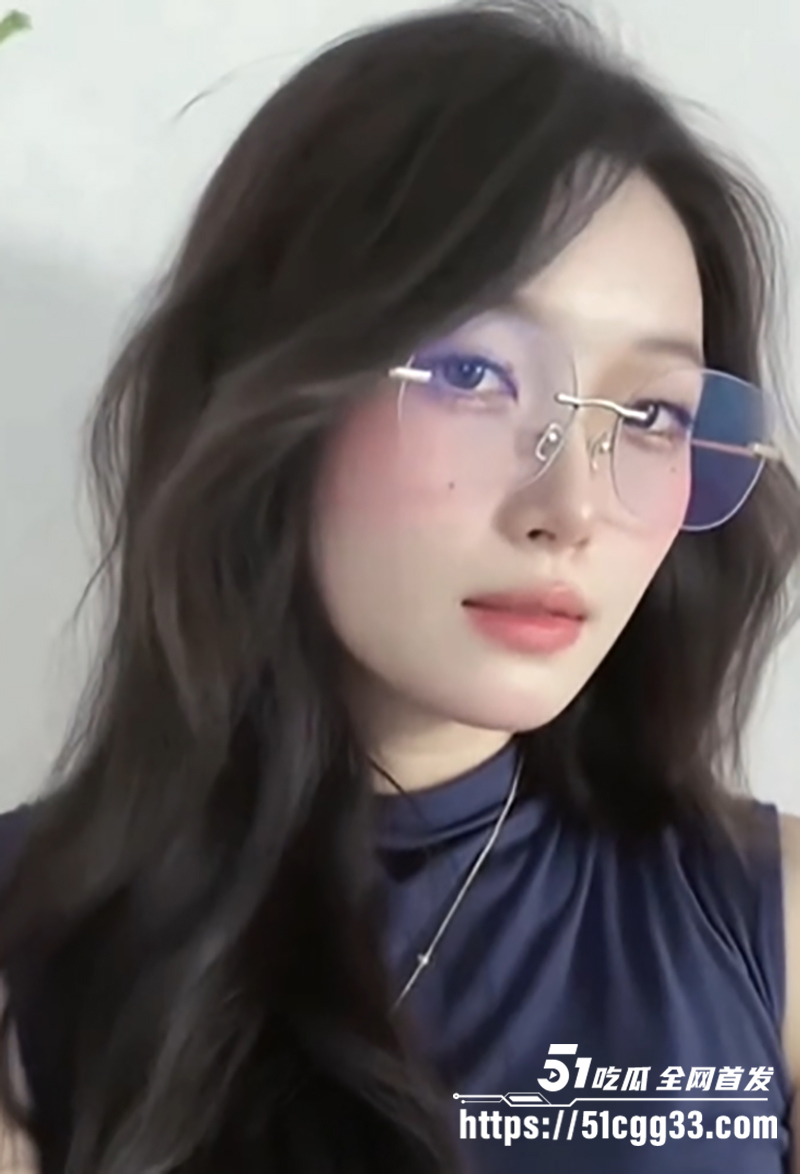 快手网红玫瑰888付费私拍流出 3 拷贝 快手网红玫瑰888付费私拍流出 3 拷贝