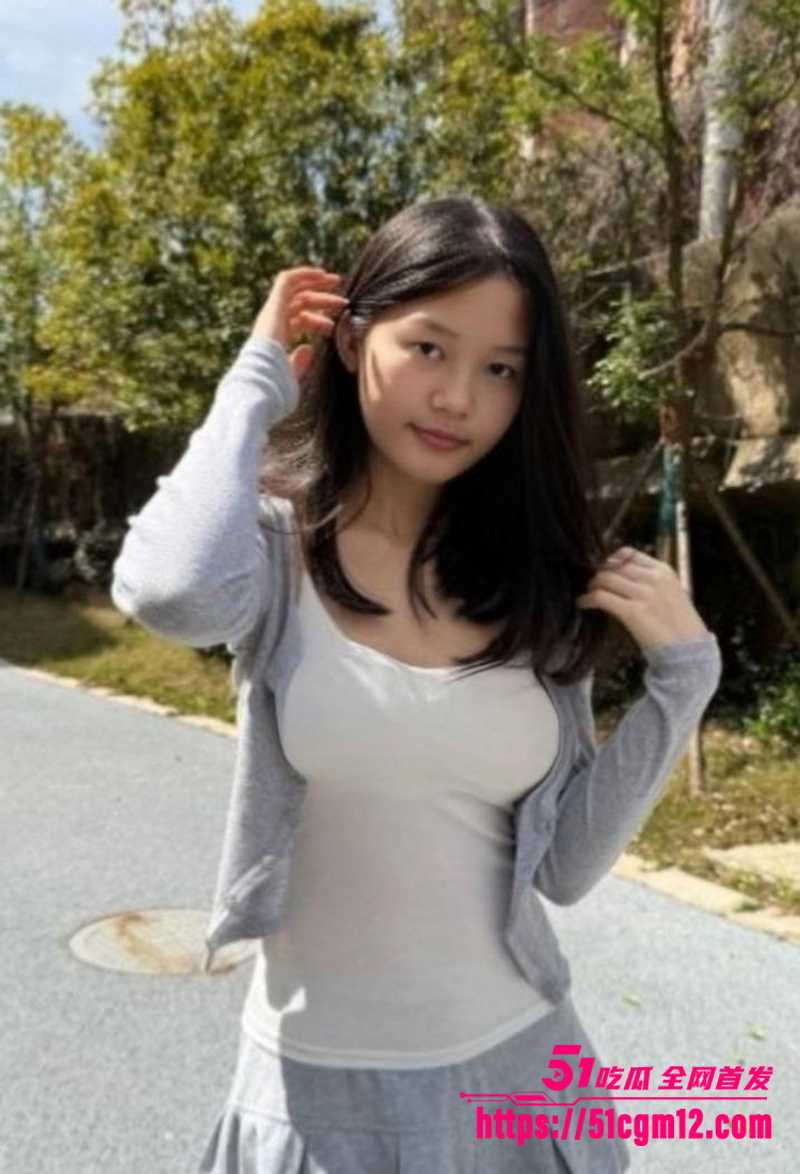 广西巨乳女大学生卢娟不雅视频爆改3拷贝 广西巨乳女大学生卢娟不雅视频爆改3拷贝