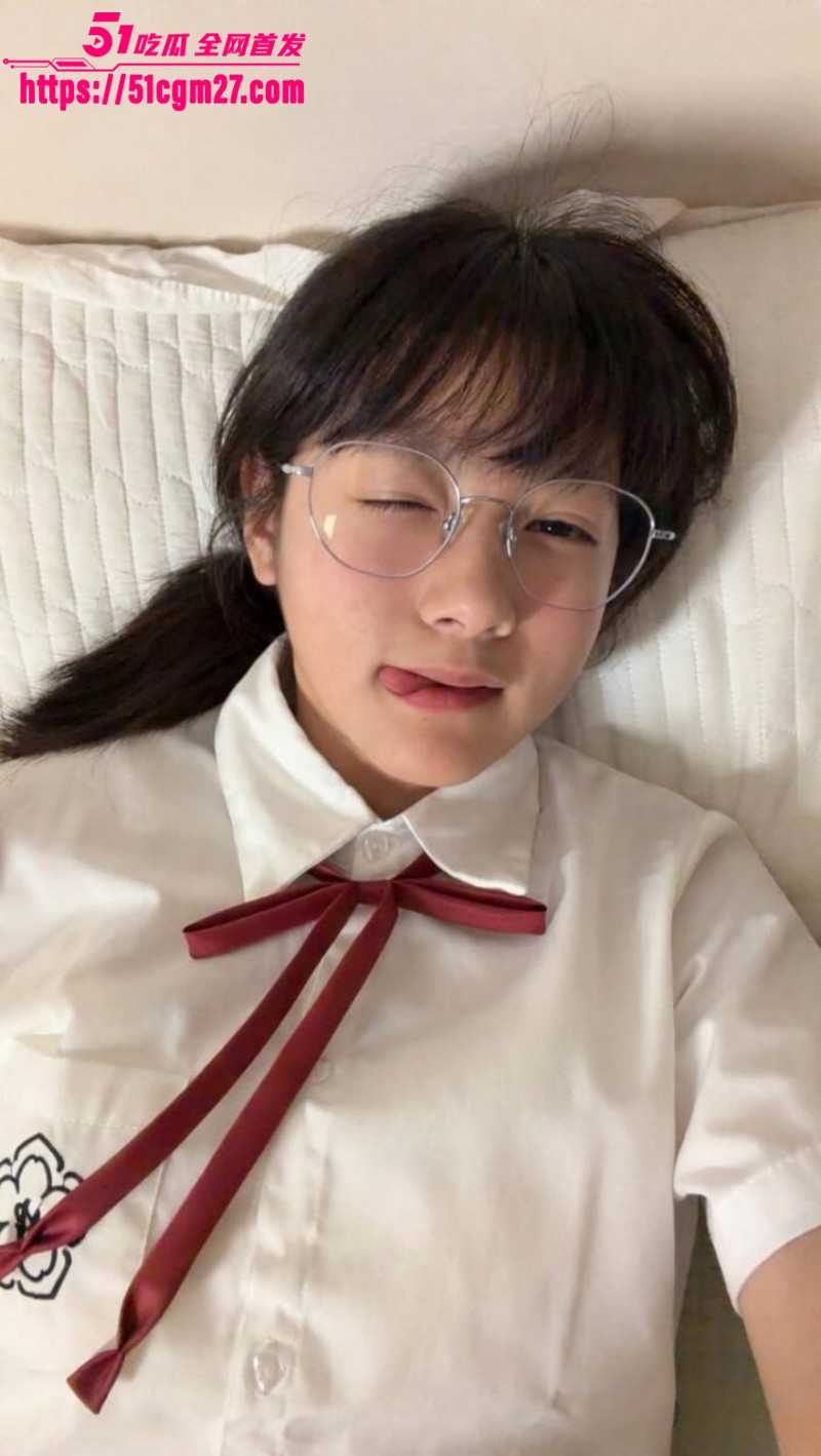 天津学生妹李佳慧做福利姬被曝光010 天津学生妹李佳慧做福利姬被曝光010