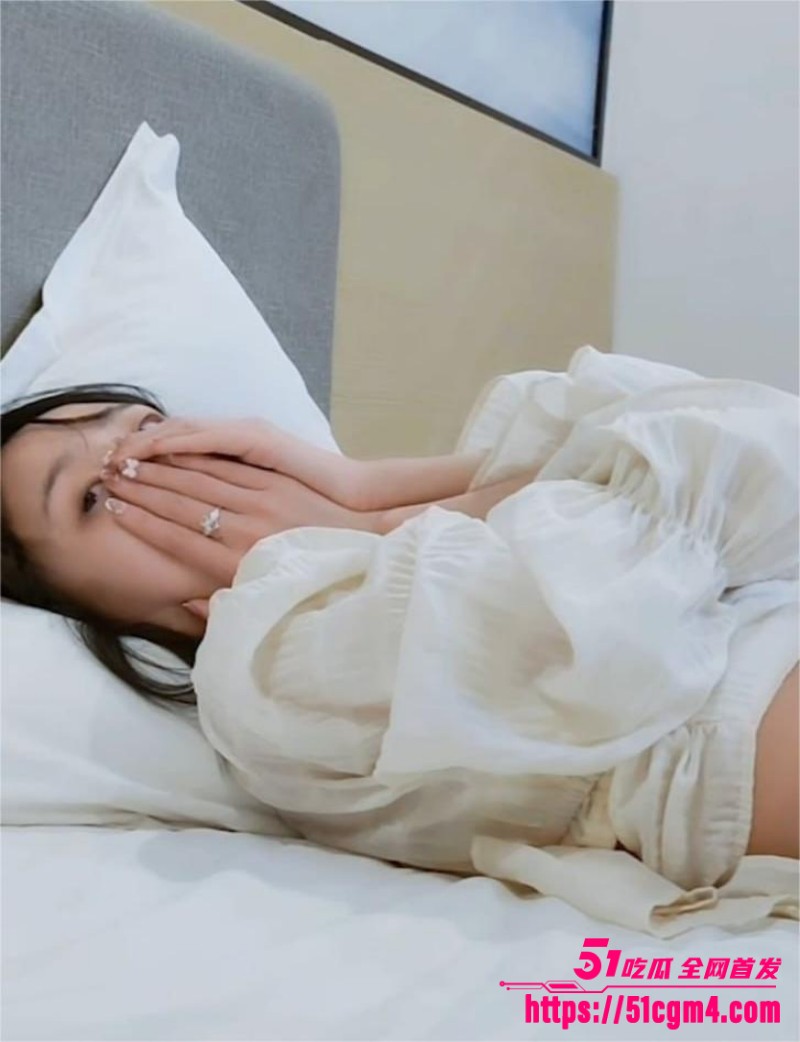 河北燕山大学女学生 张洛汐 性爱私拍 4 河北燕山大学女学生 张洛汐 性爱私拍 4