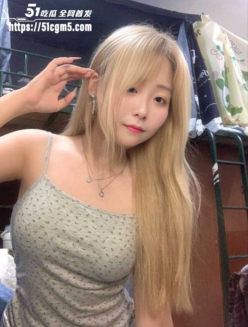 广东大学生 徐敏 1 广东大学生 徐敏 1