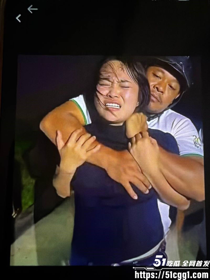 越南女侠持枪劫囚救老公 88 越南女侠持枪劫囚救老公 88