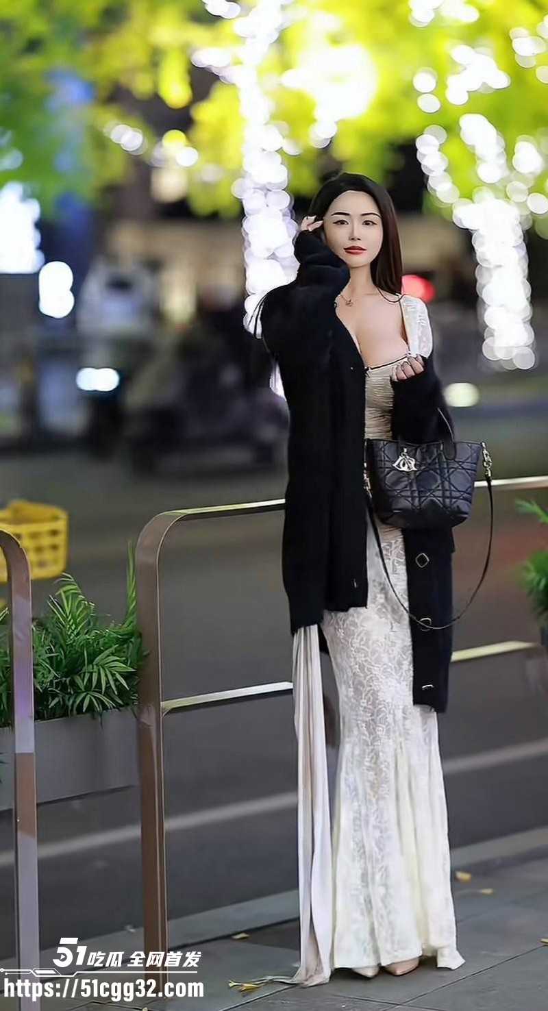 抖音网红吃糖吐泡泡大尺度私拍04 抖音网红吃糖吐泡泡大尺度私拍04