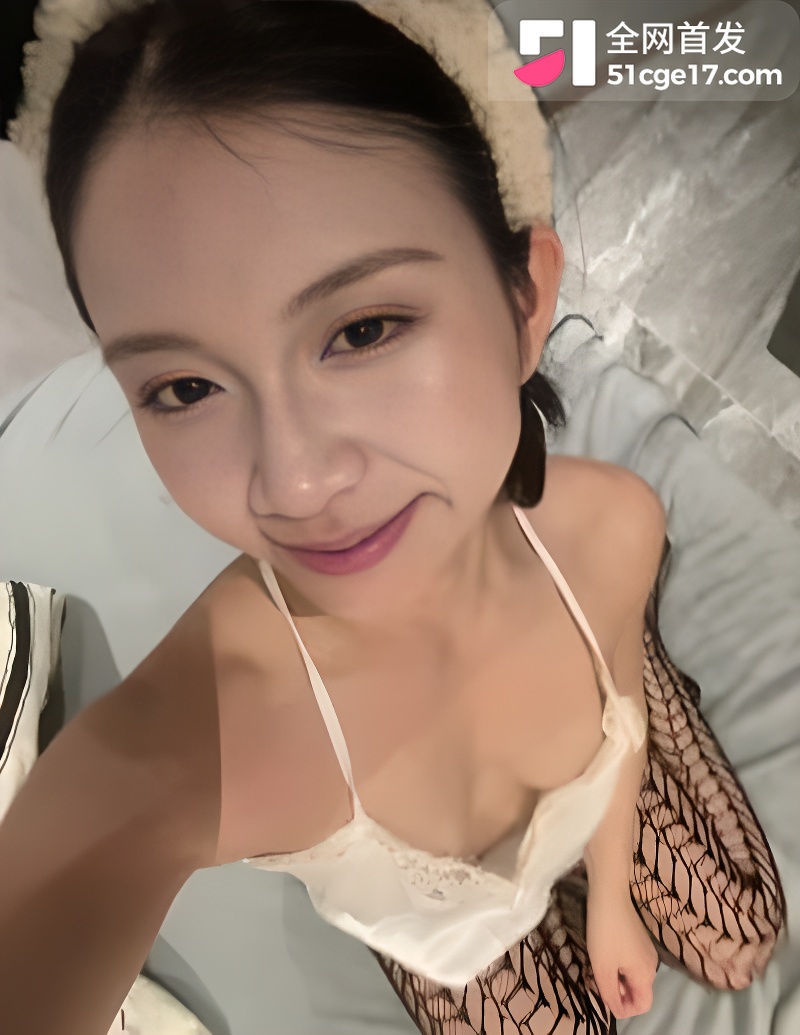 肌肉女主播 QMQM6 直播大秀2 肌肉女主播 QMQM6 直播大秀2