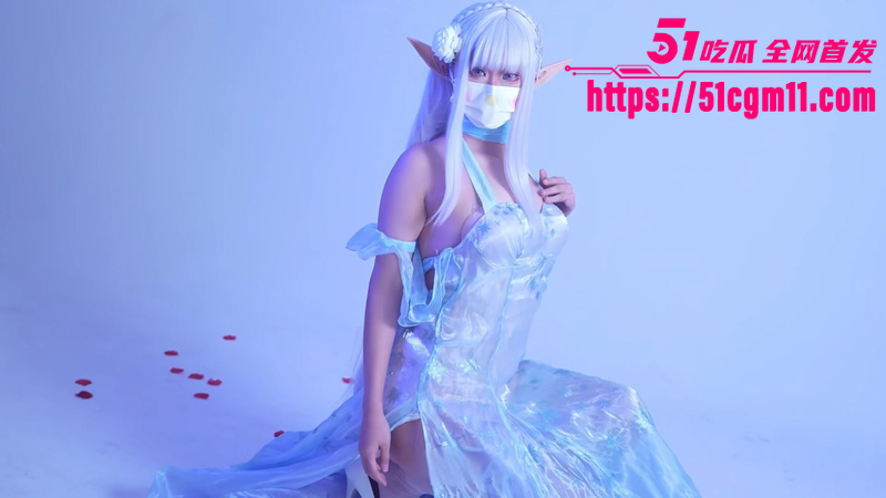 3 3