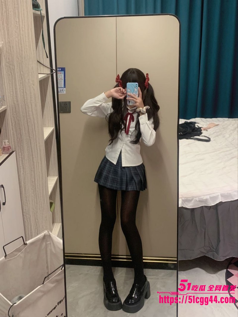 四川03年母狗 胡洁 线上调教私拍 1 四川03年母狗 胡洁 线上调教私拍 1
