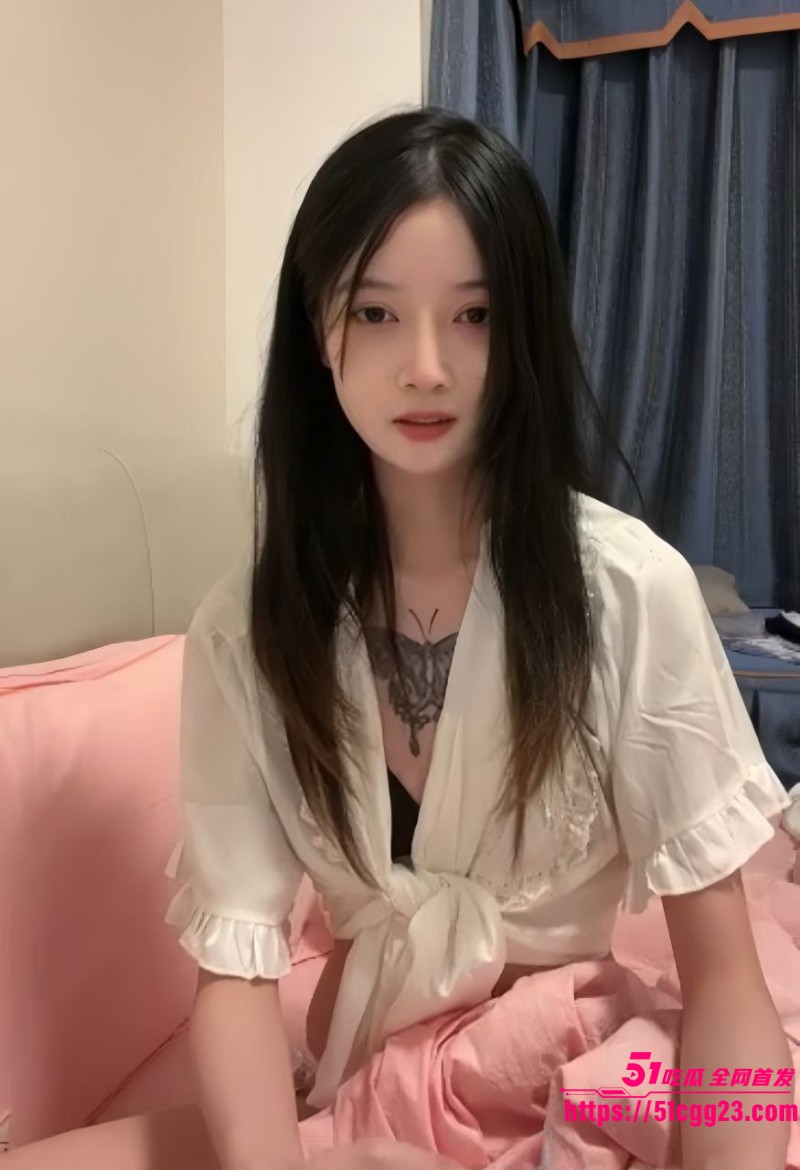 精神小妹纹身极品女神 张佳瑩 下海直播 身材苗条乖巧听话 3 精神小妹纹身极品女神 张佳瑩 下海直播 身材苗条乖巧听话 3