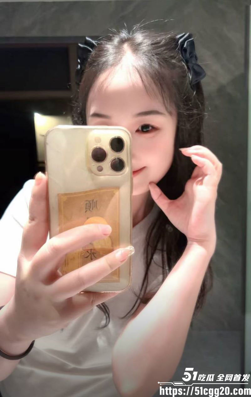 云南玉溪农业局副局长张颖婚内偷腥被妻子实名举报 8 云南玉溪农业局副局长张颖婚内偷腥被妻子实名举报 8