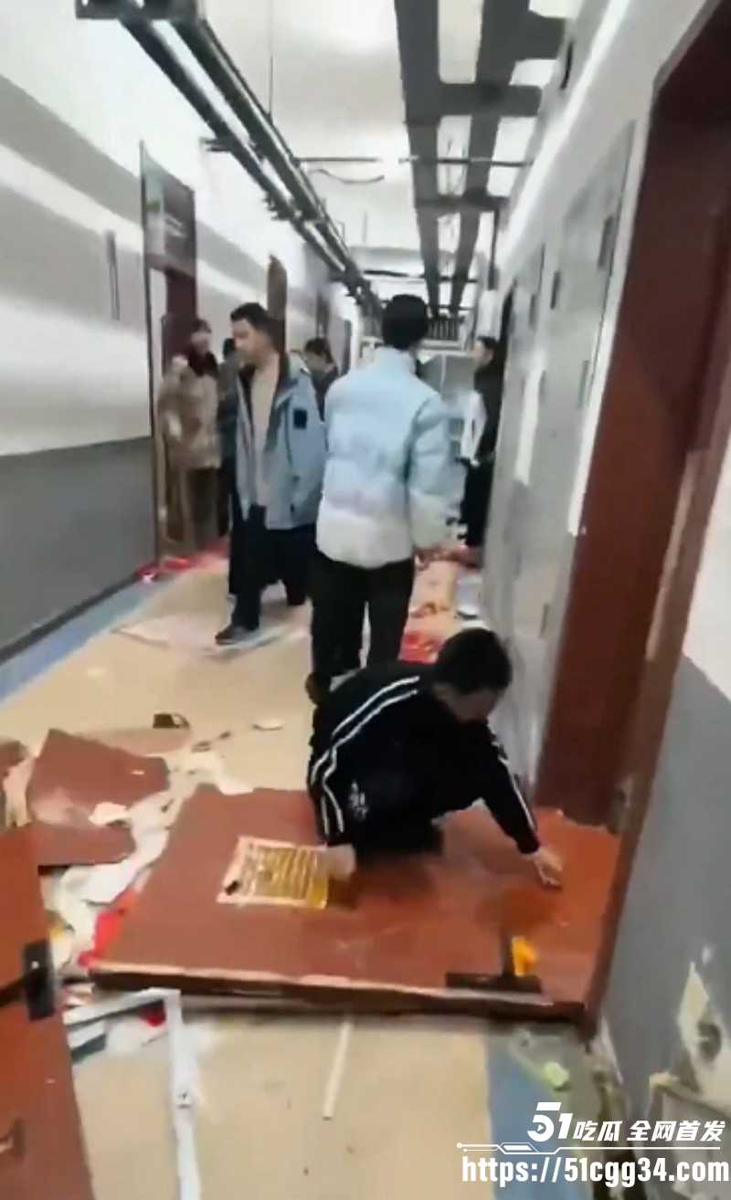 山东环帝祥龙素质教育基地学生起义04 山东环帝祥龙素质教育基地学生起义04