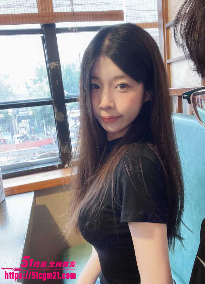 广东精神小妹 群聊爆料私拍 1 广东精神小妹 群聊爆料私拍 1