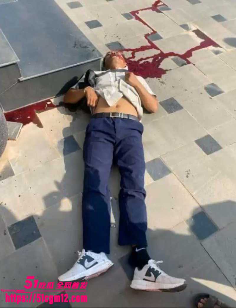 柬埔寨稻农 枪杀前女友和警察情夫 随后自杀身亡 9 柬埔寨稻农 枪杀前女友和警察情夫 随后自杀身亡 9