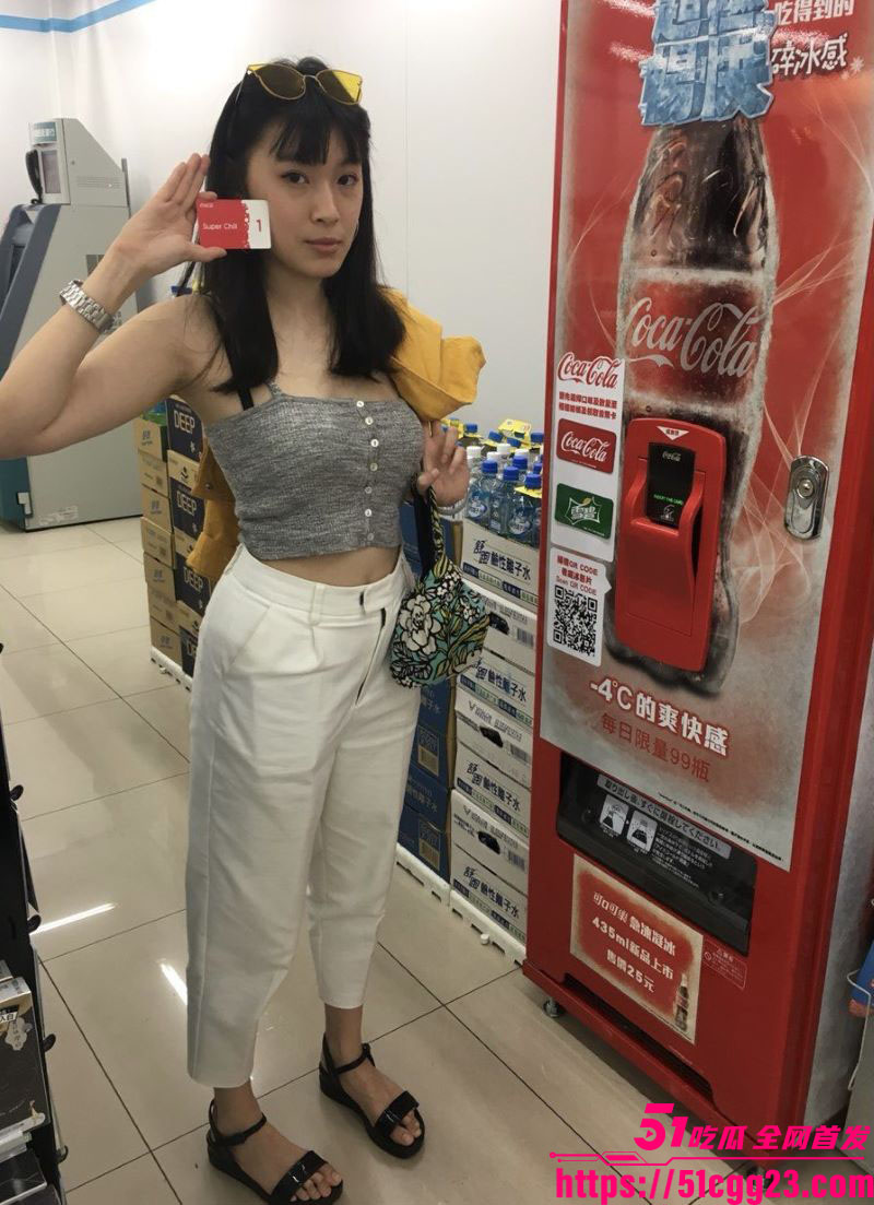 网友独家曝光兄弟女友无套露脸做爱视频 1 网友独家曝光兄弟女友无套露脸做爱视频 1