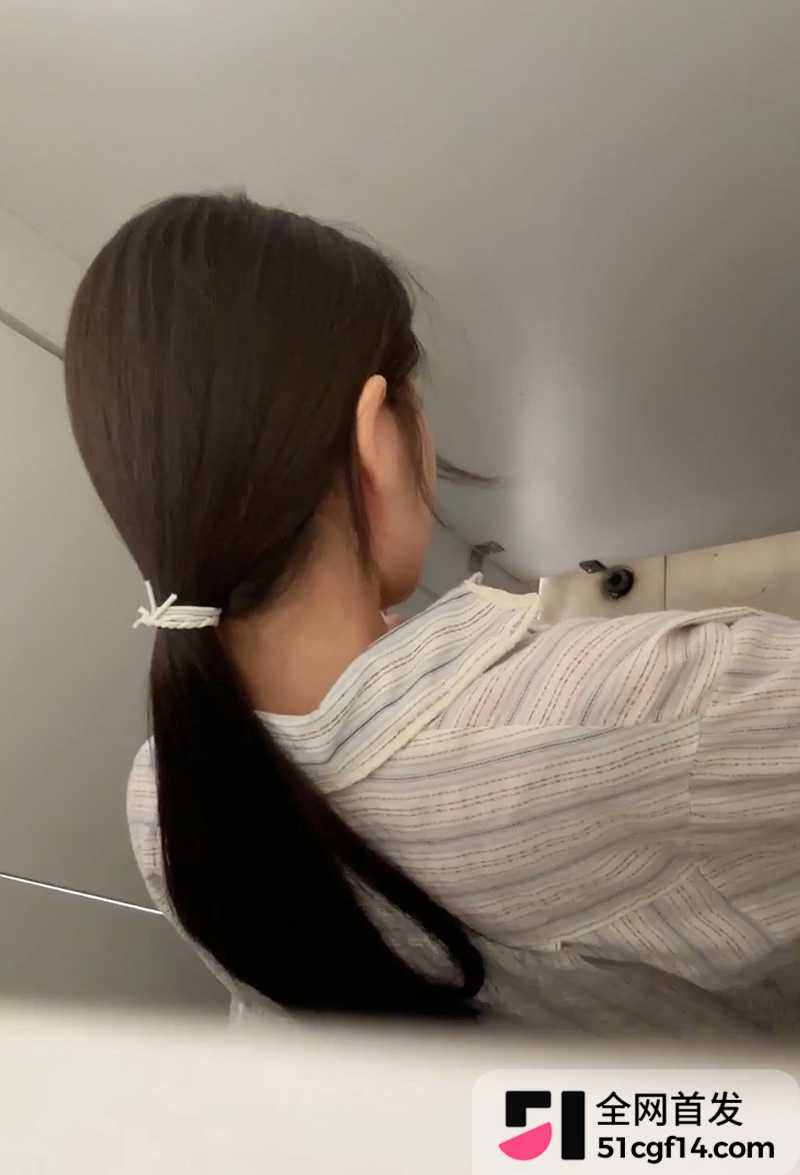 女厕近距离偷拍 7 拷贝 女厕近距离偷拍 7 拷贝