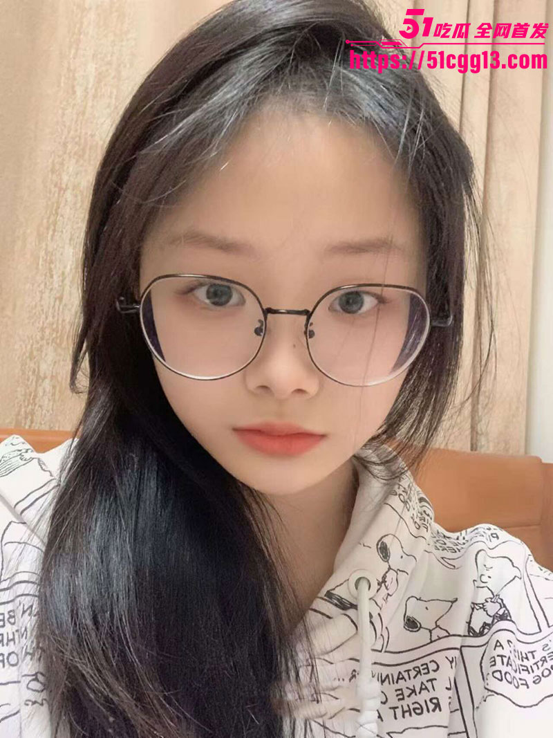 青岛滨海学院大二眼镜妹2 青岛滨海学院大二眼镜妹2