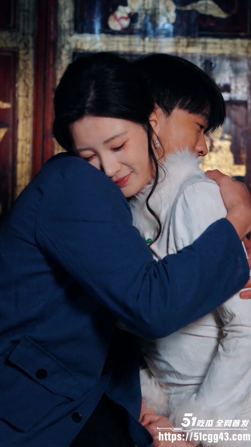 擦边短剧全村都说我老婆太迷人全集 8 擦边短剧全村都说我老婆太迷人全集 8