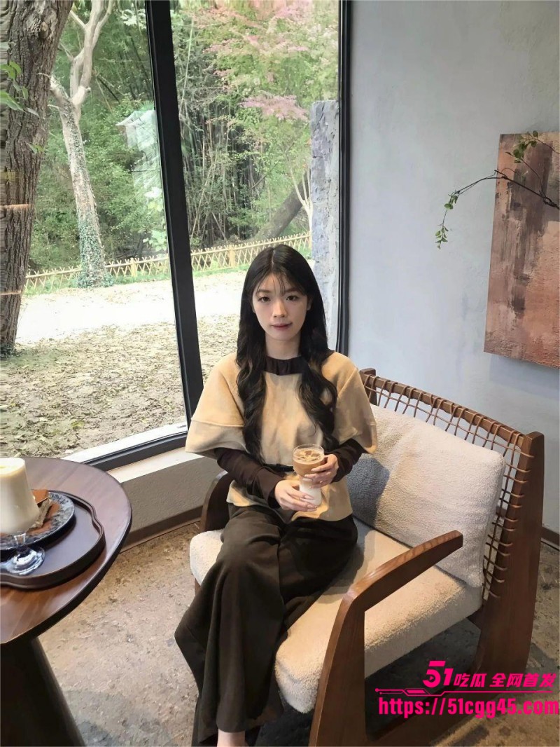 甜美系美少女线下奔现淫荡私拍 1 甜美系美少女线下奔现淫荡私拍 1