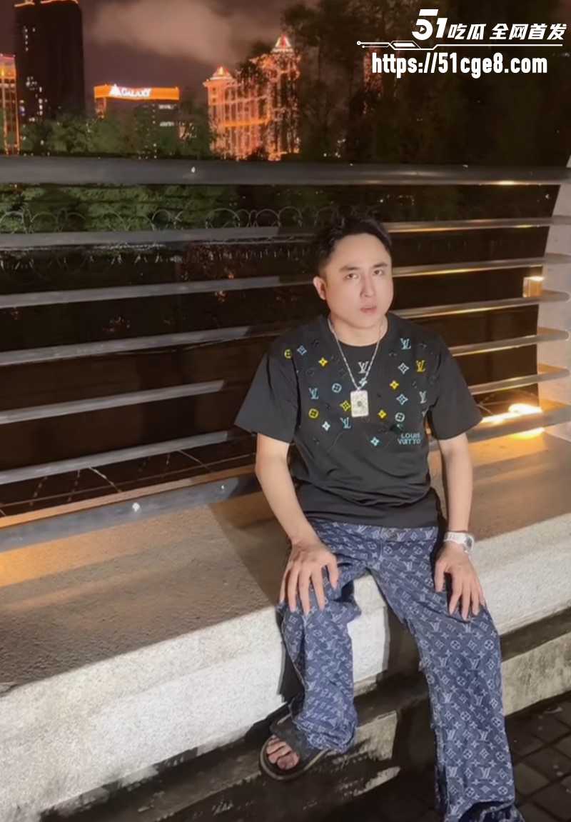 快手网红散打哥婚内出轨03 快手网红散打哥婚内出轨03