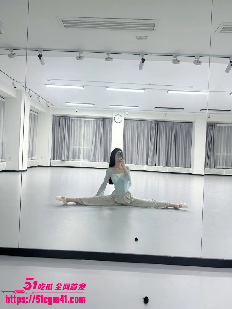 180cm舞蹈系高挑女神性爱视频04 180cm舞蹈系高挑女神性爱视频04