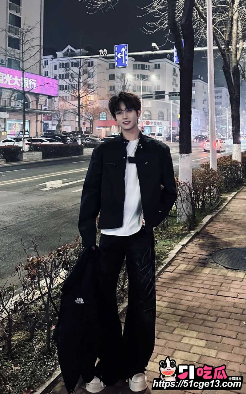 抖音快手网红 赵辰宇 21 抖音快手网红 赵辰宇 21