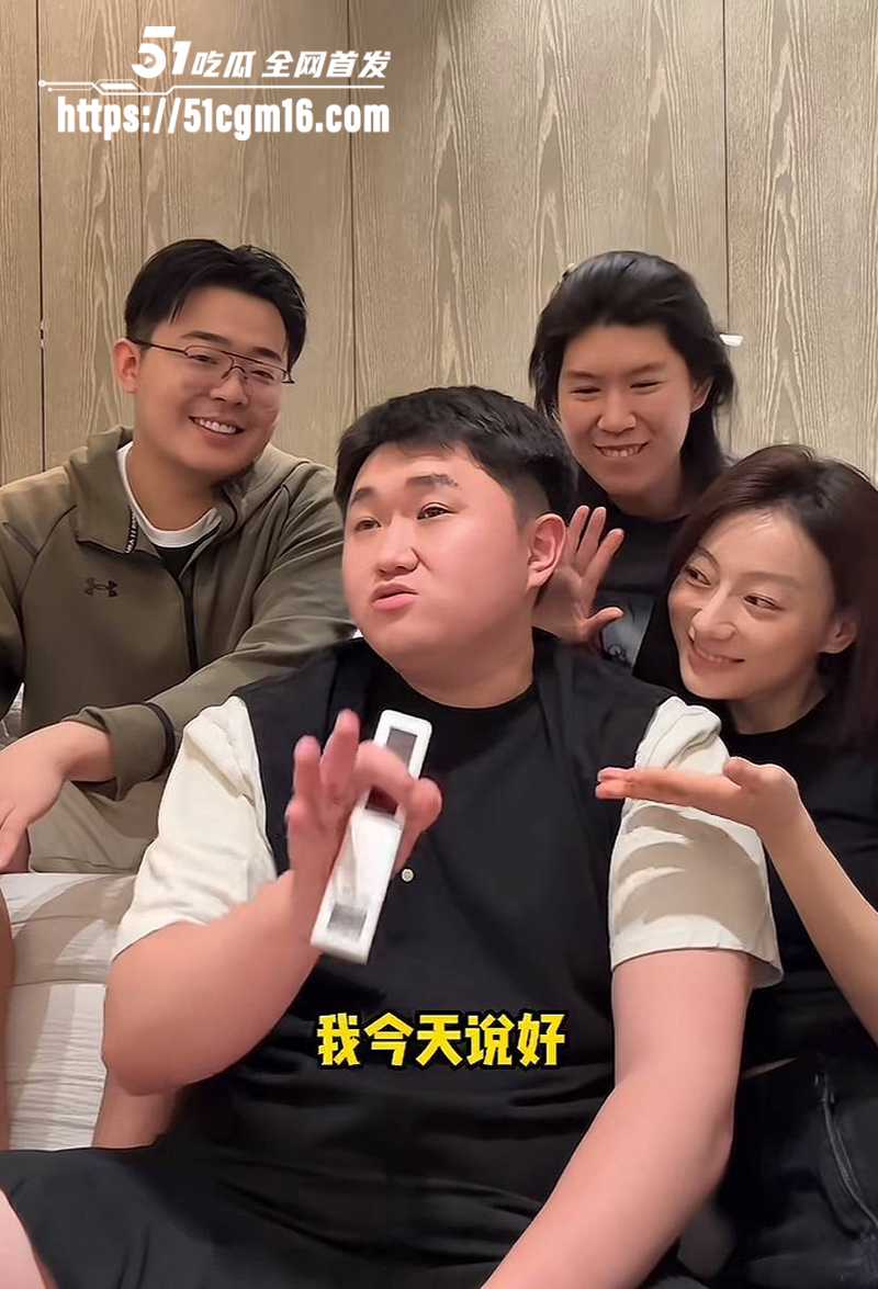 千万大V张百乔家暴视频被扒 14 拷贝 千万大V张百乔家暴视频被扒 14 拷贝